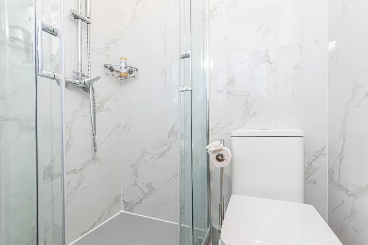 Principe Apartamentos E Suites Lisbon 0*,